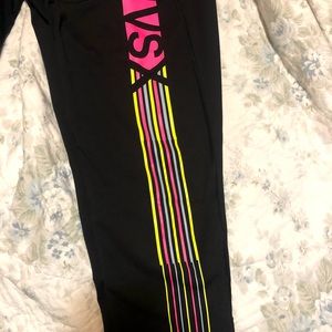 Victoria’s Secret X- knockout capri leggings